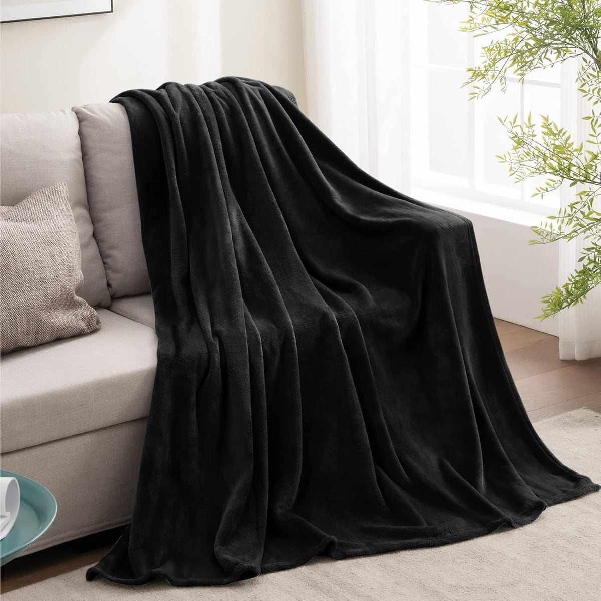 Fleece Blanket Black Throw Blankets for Couch & Bed, Luxury Plush Cozy Fuzzy Blanket 50x60 inches, Super Soft Warm Lightweight Throw Blanket for Travel Camping